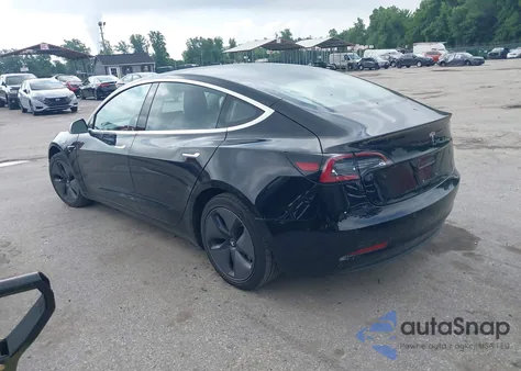 2018 Tesla Model 3 Long Range/Mid Range из США, поврежденный, VIN 5YJ3E1EA1JF157058